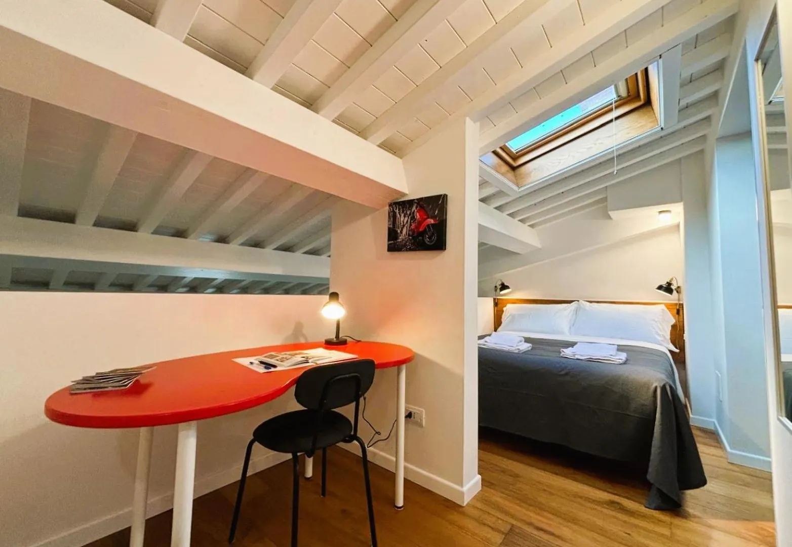 Red Lily Apartment Florencja