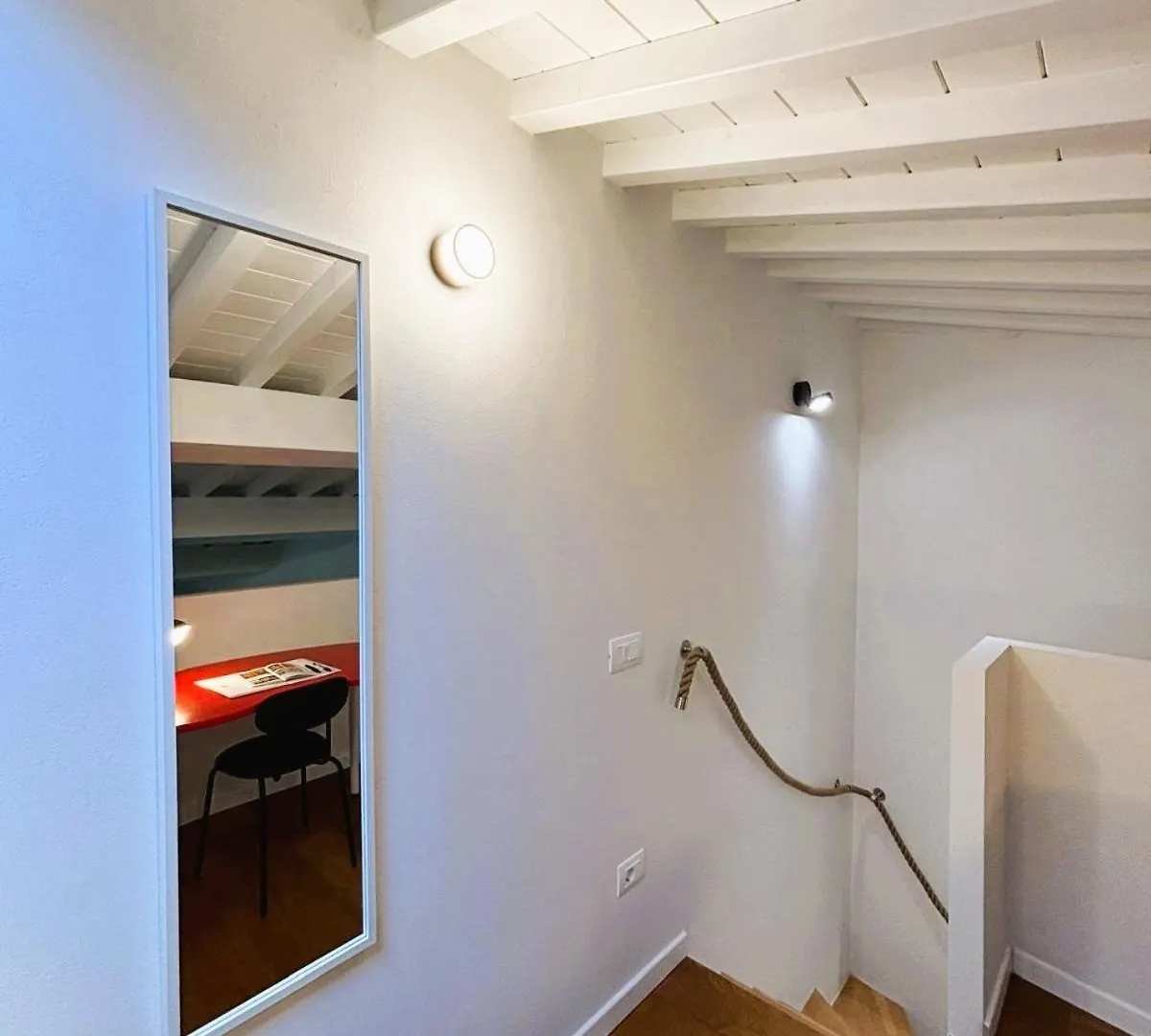 Red Lily Apartment Florencja