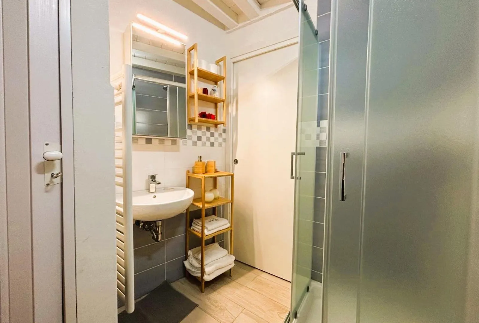 Red Lily Apartment Florencja 0*,