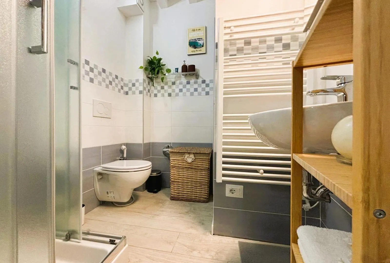 Red Lily Apartment Флоренция